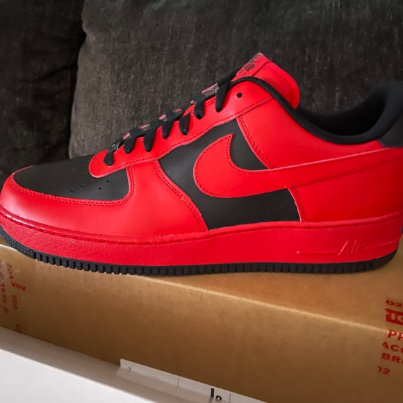 1of One Nike Air Force One - Picture 2 of 3